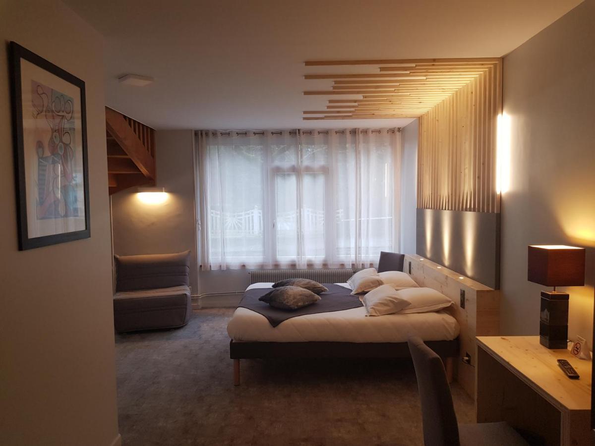 Le Castelet Hotel เลอมงต์-ดอร์ ภายนอก รูปภาพ